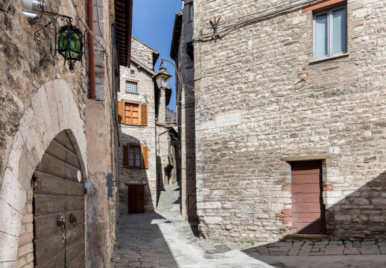 Apartamento Dimora Casina Dell'Abbondanza Gubbio Exterior foto